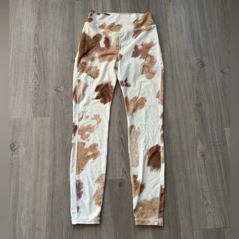 WeWoreWhat Brown and White Patterned Leggings - Picture 2 of 9